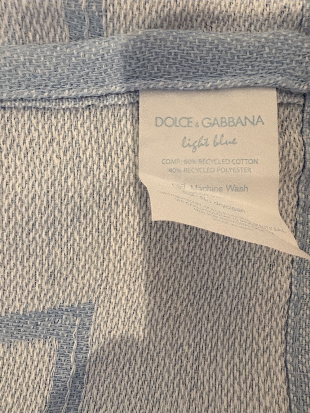 Dolce & Gabbana Light Blue Beach Towel with White Logo - Picture 4 of 4